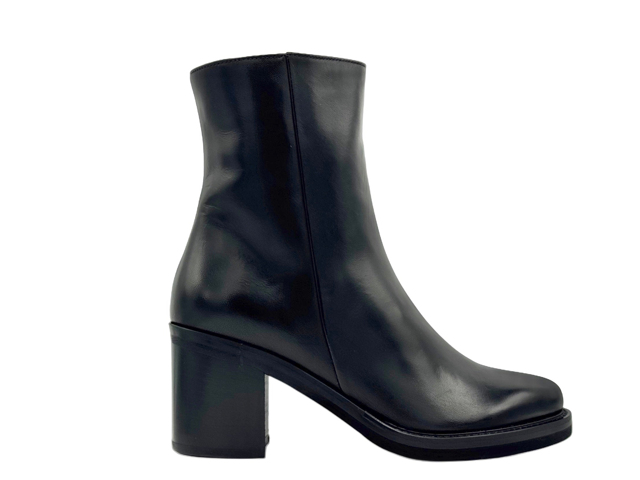 Luca Grossi - L619T (Black)