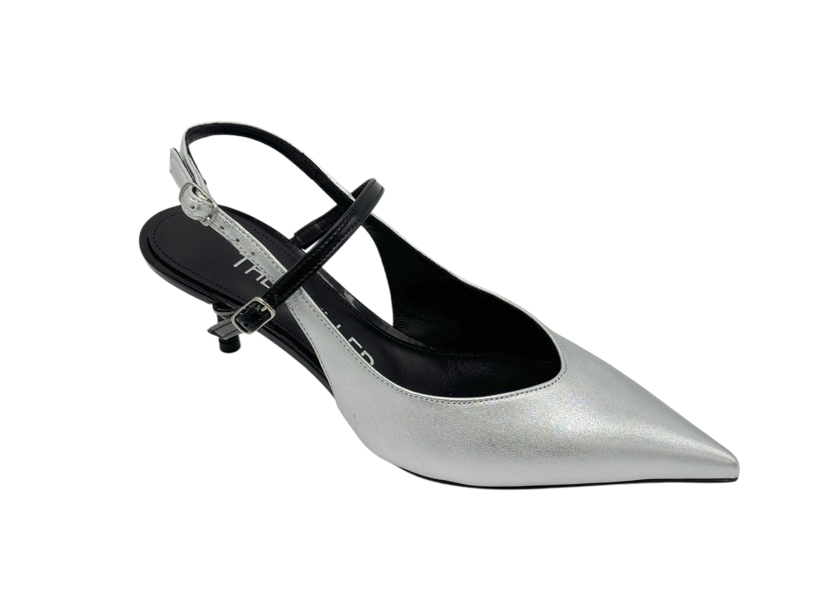 The Seller - 1011 (Silver)