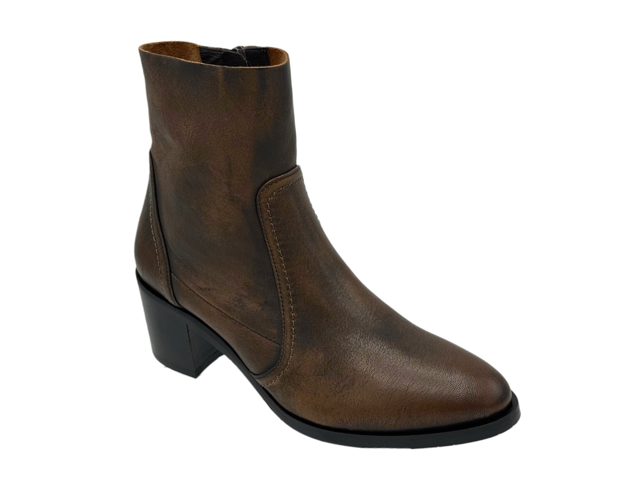 Donna Carolina - 005001 (Rustic Brown)