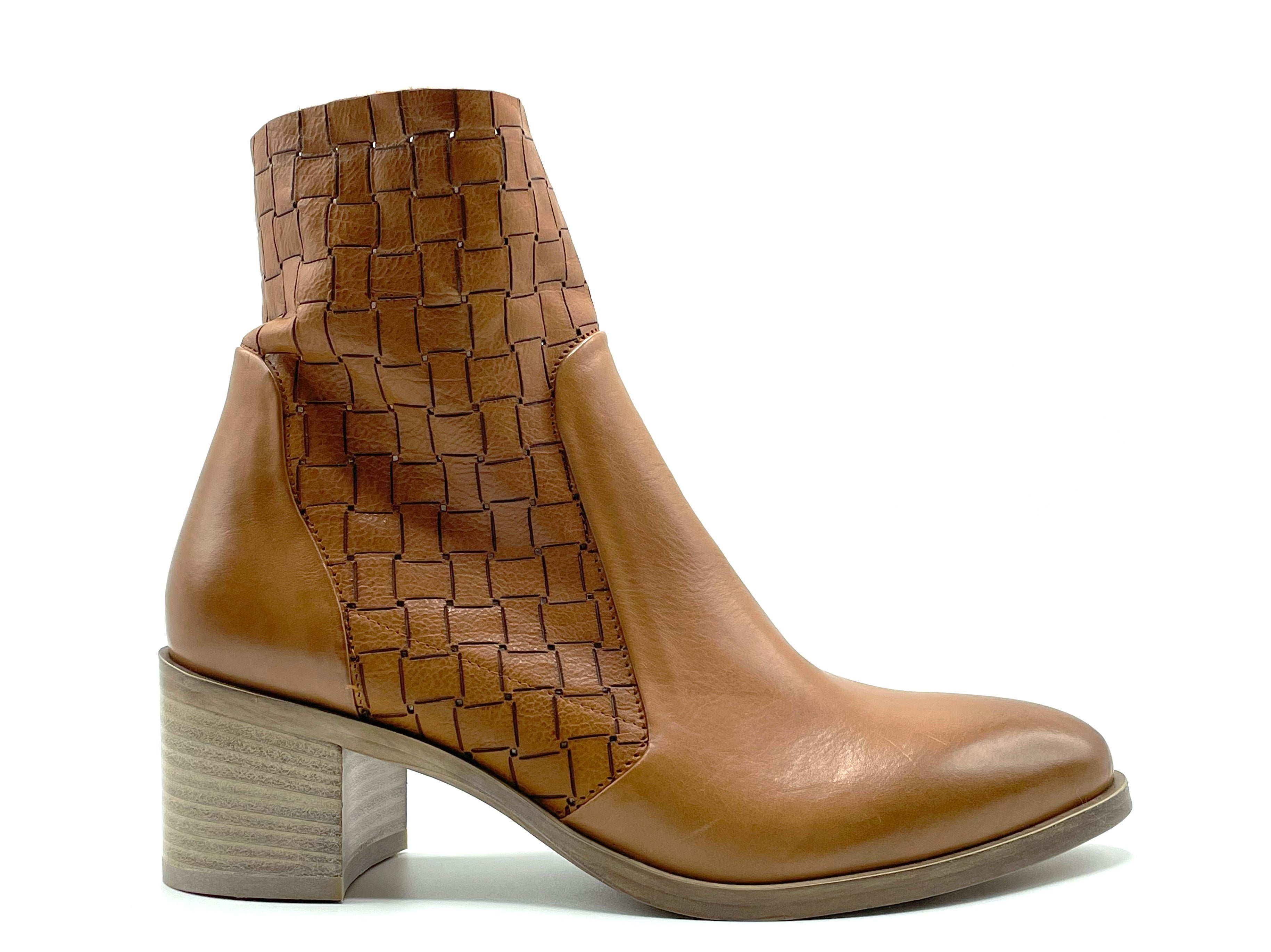 Donna Carolina - 005037 (Camel)