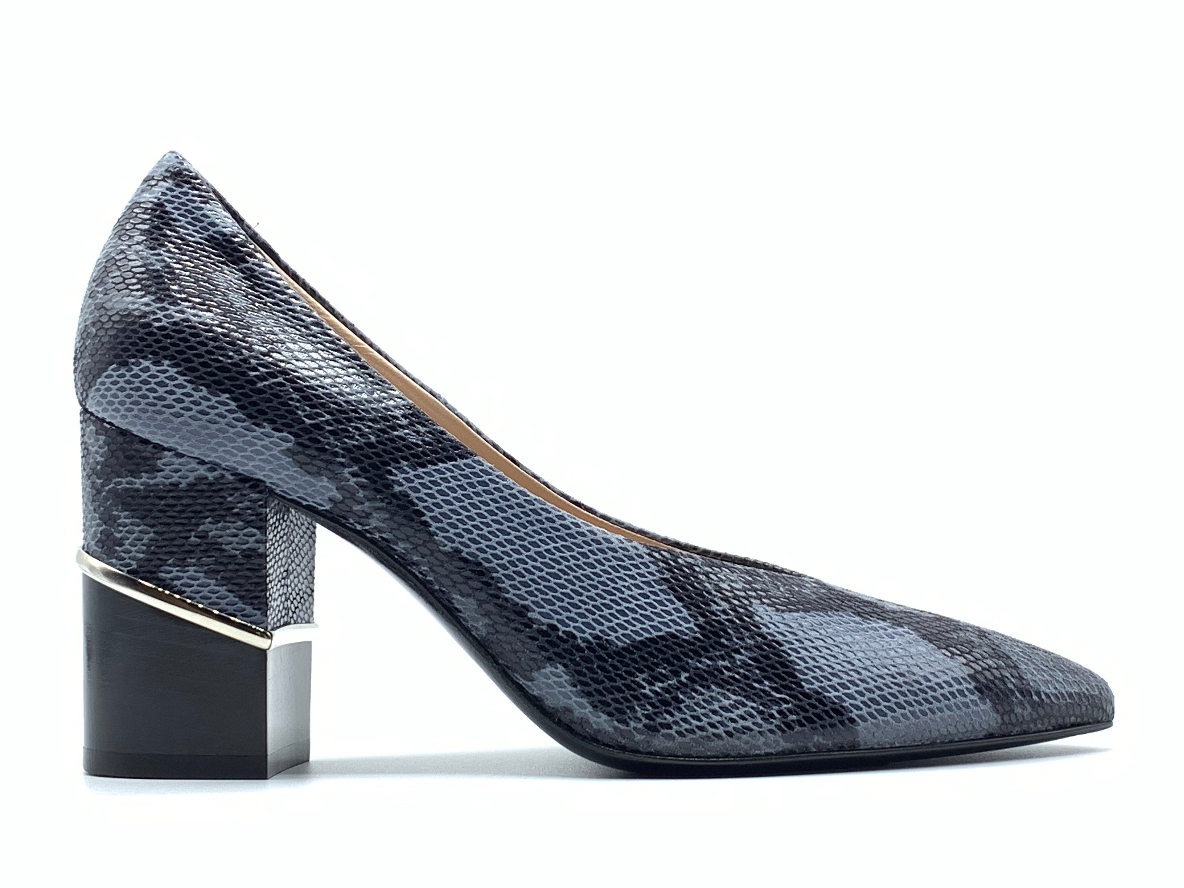 Le Pepe - 1306181 (Blue Snake)