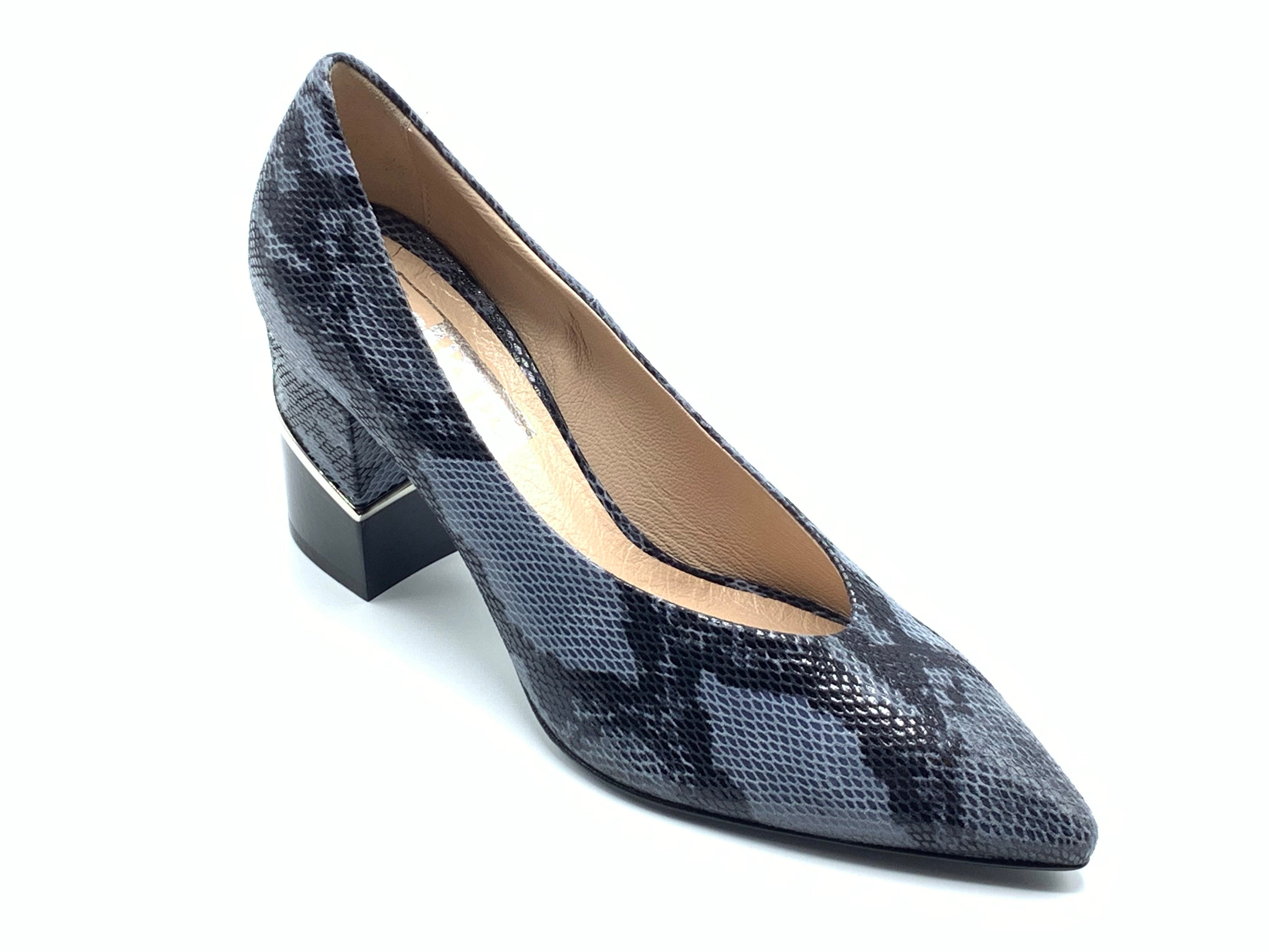 Le Pepe - 1306181 (Blue Snake)