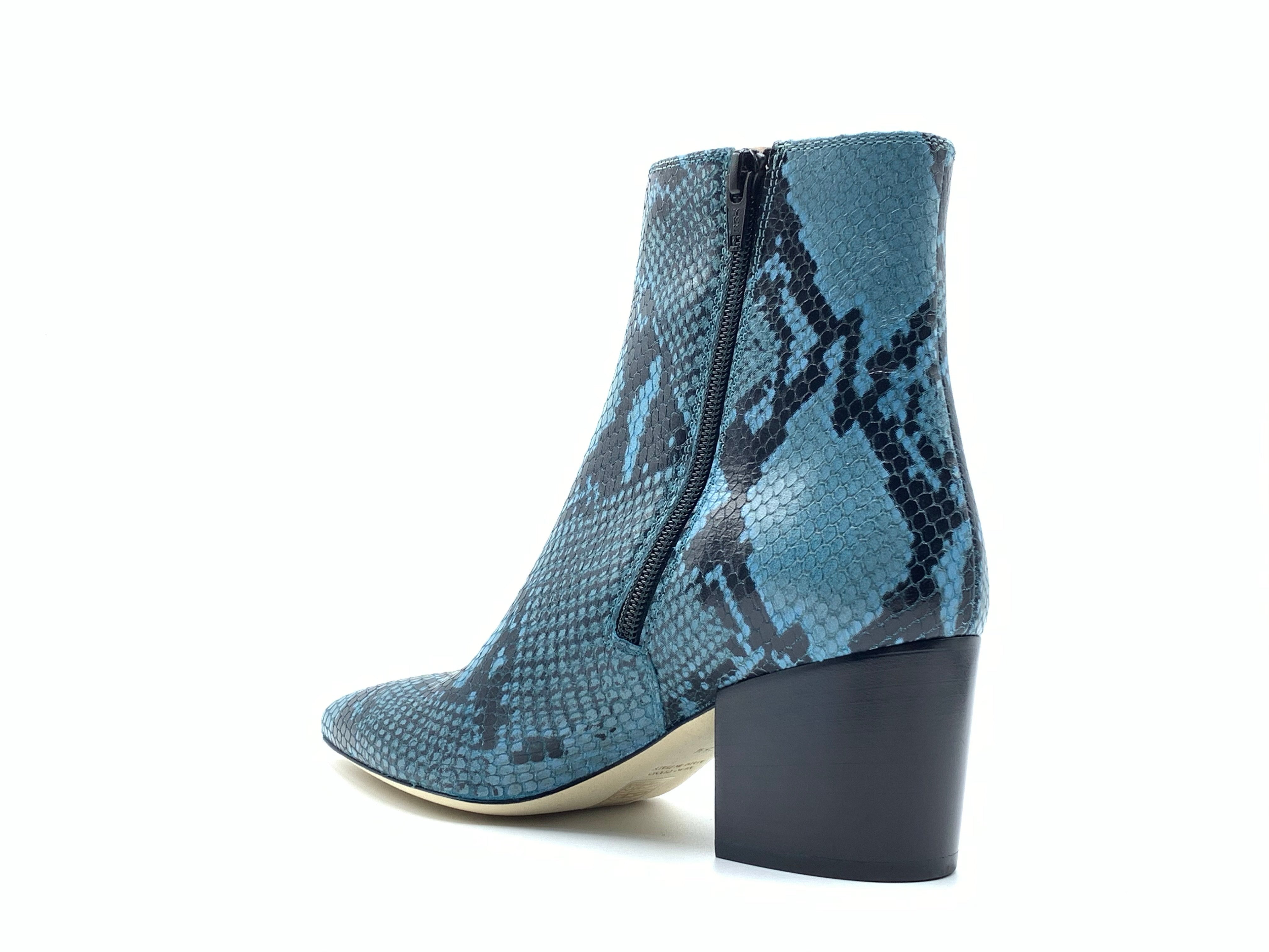 Le Pepe - 1368571 (Blue Snake)