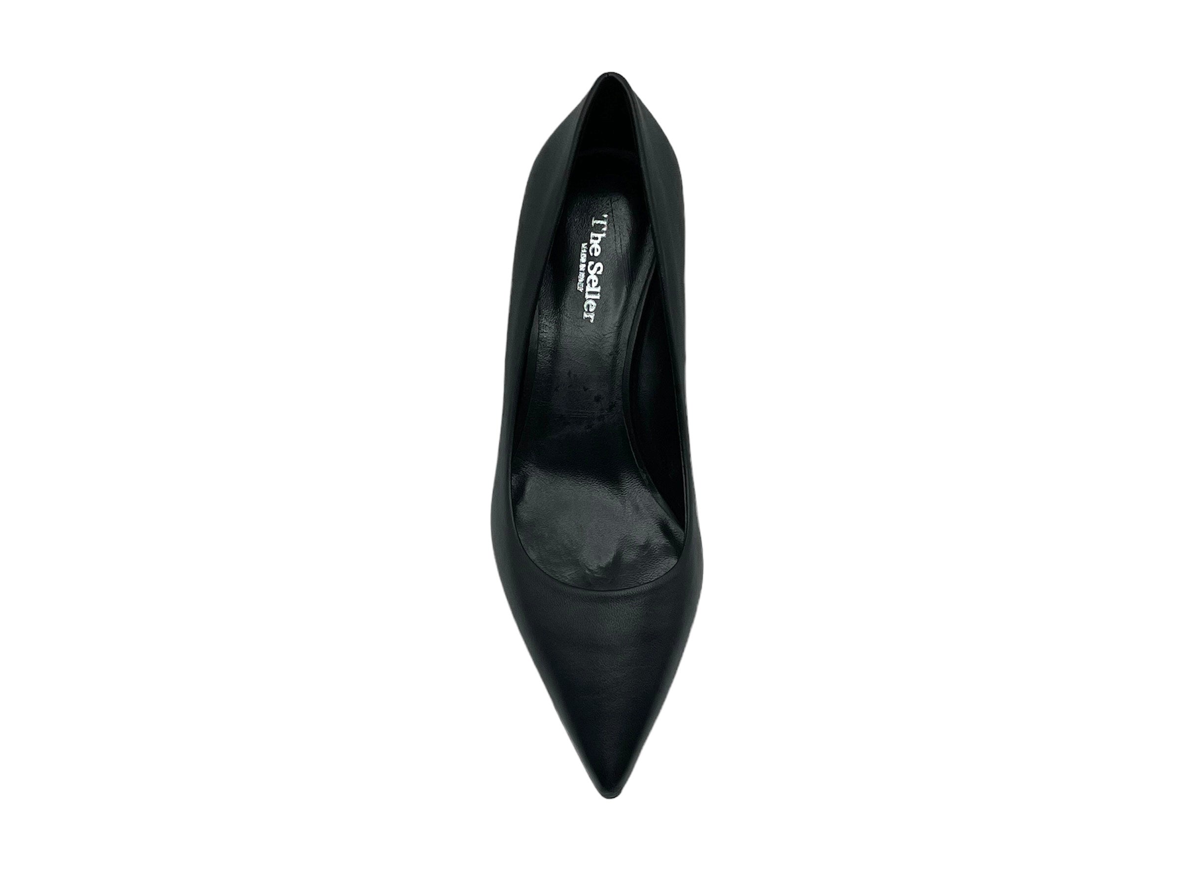 The Seller - S813 (Black)