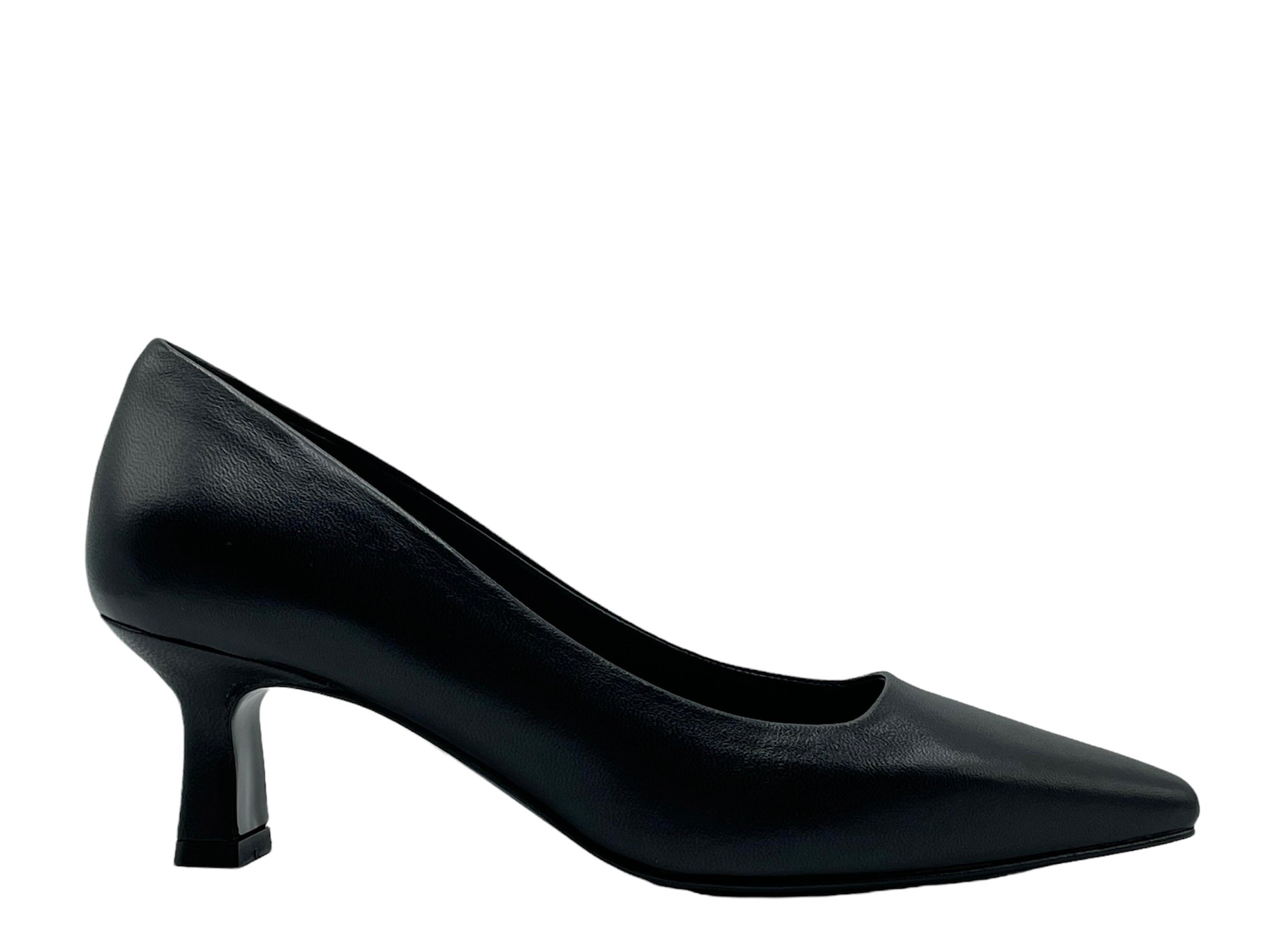 The Seller - S808 (Black)