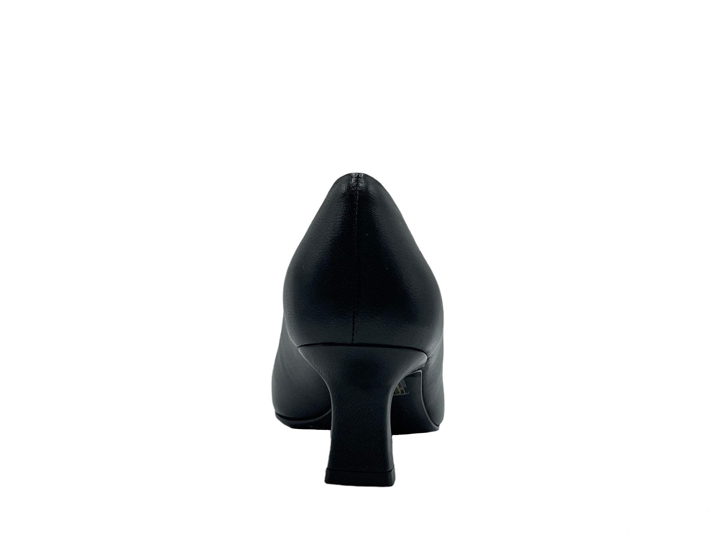 The Seller - S808 (Black)