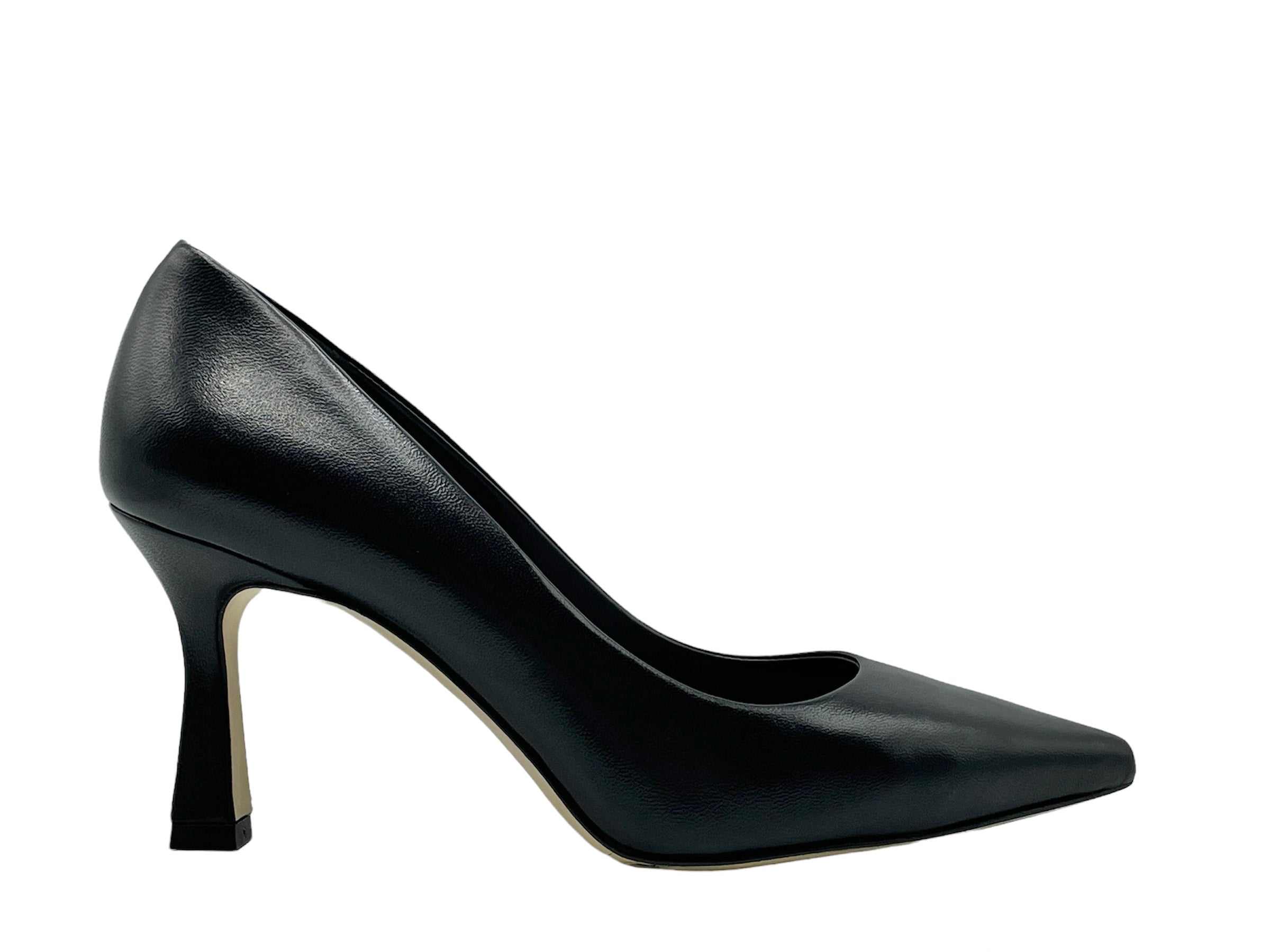 The Seller - S812 (Black)