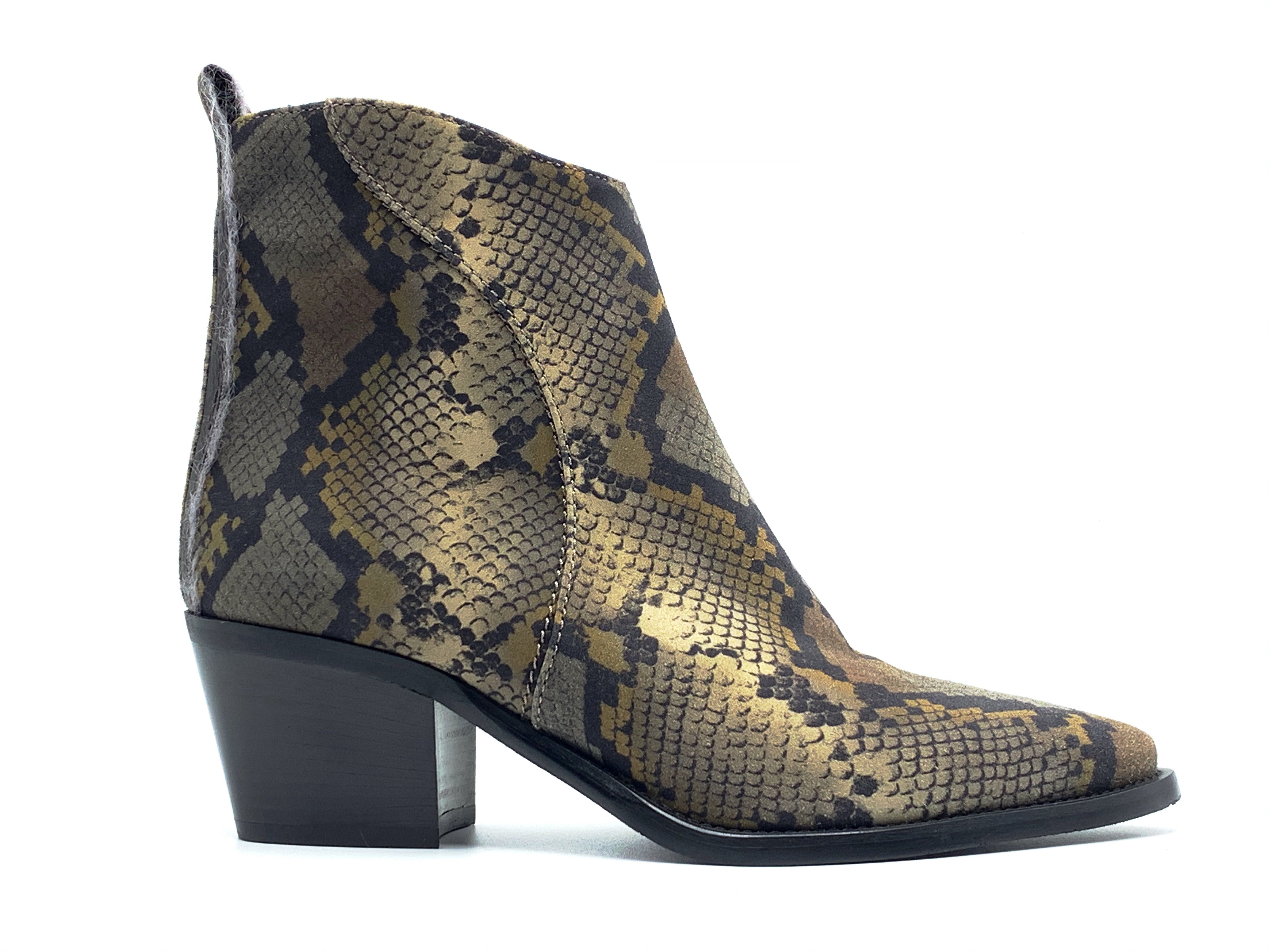 Donna Carolina - 100097 (Snake)