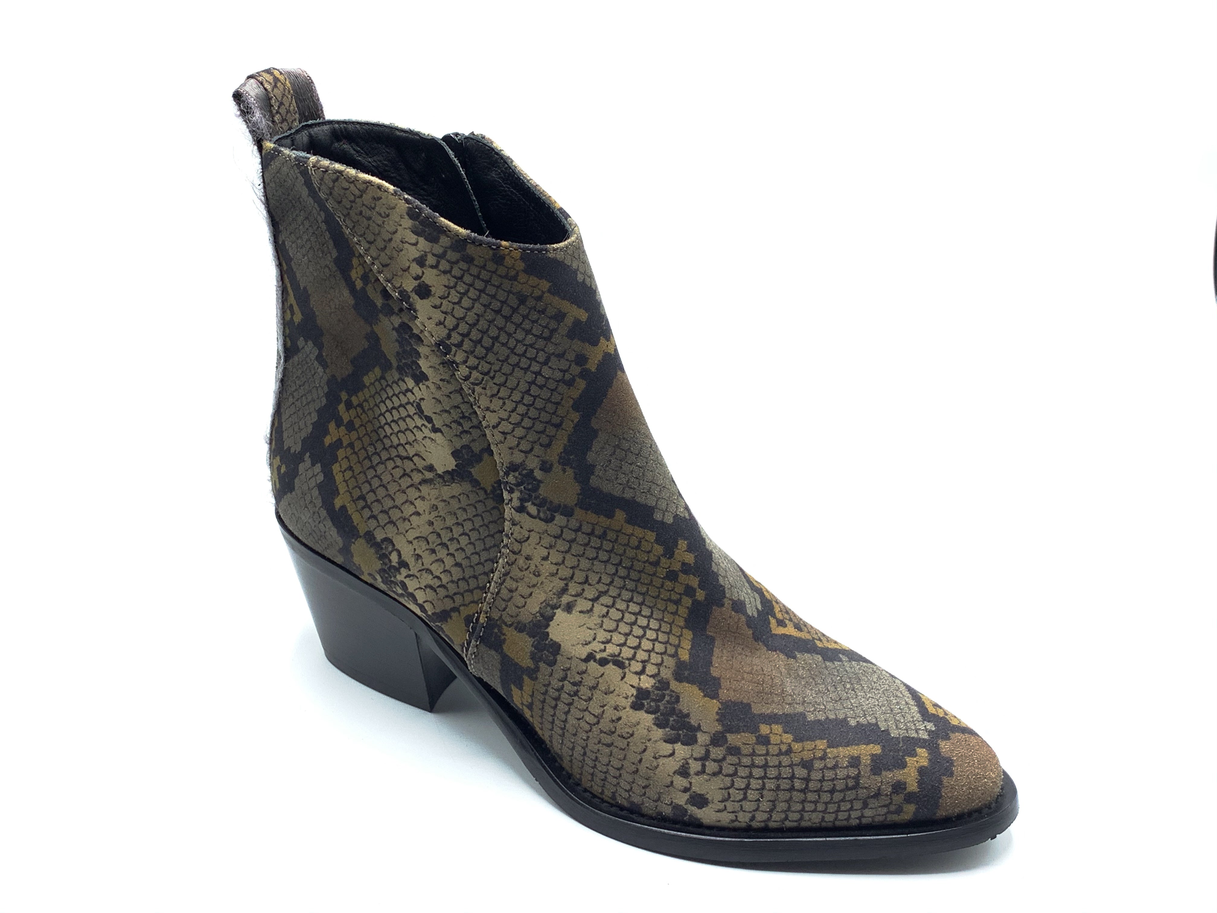 Donna Carolina - 100097 (Snake)