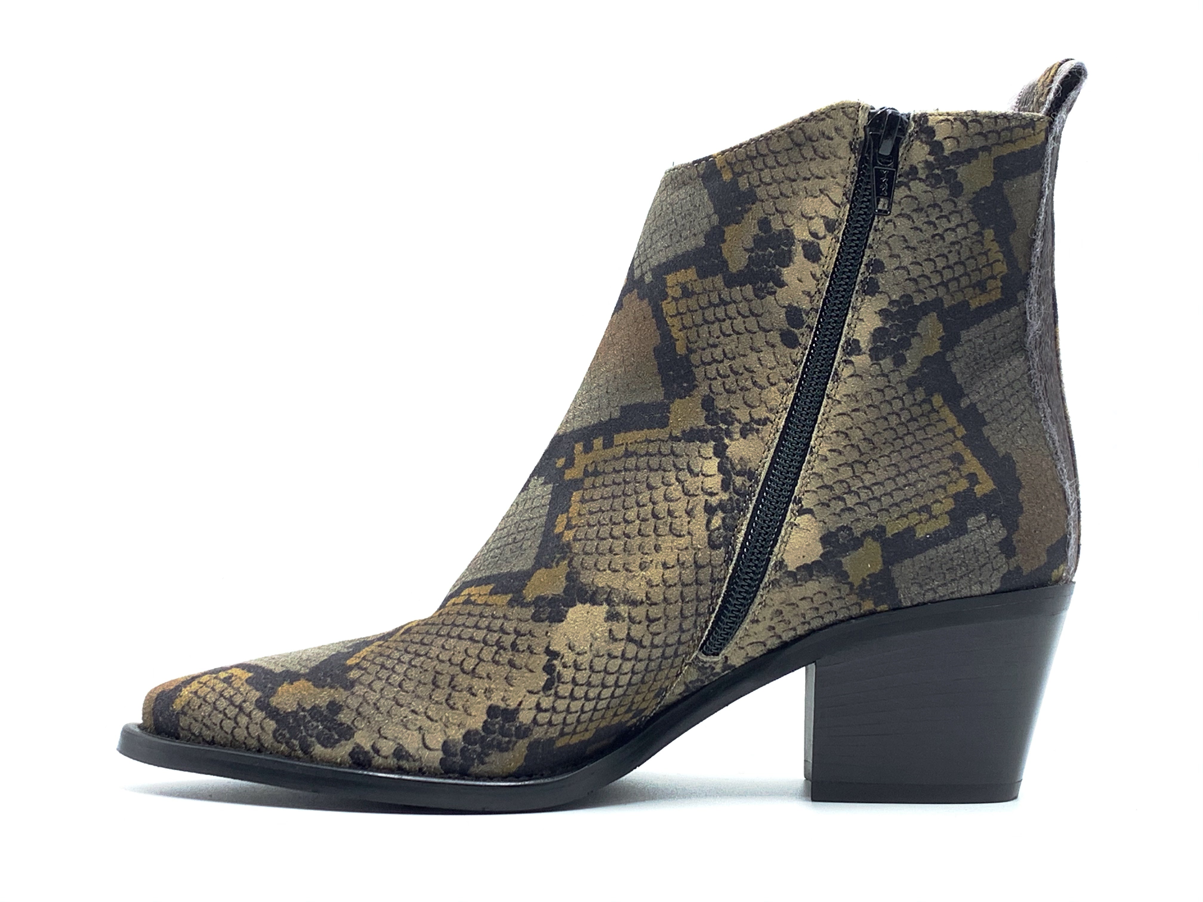 Donna Carolina - 100097 (Snake)