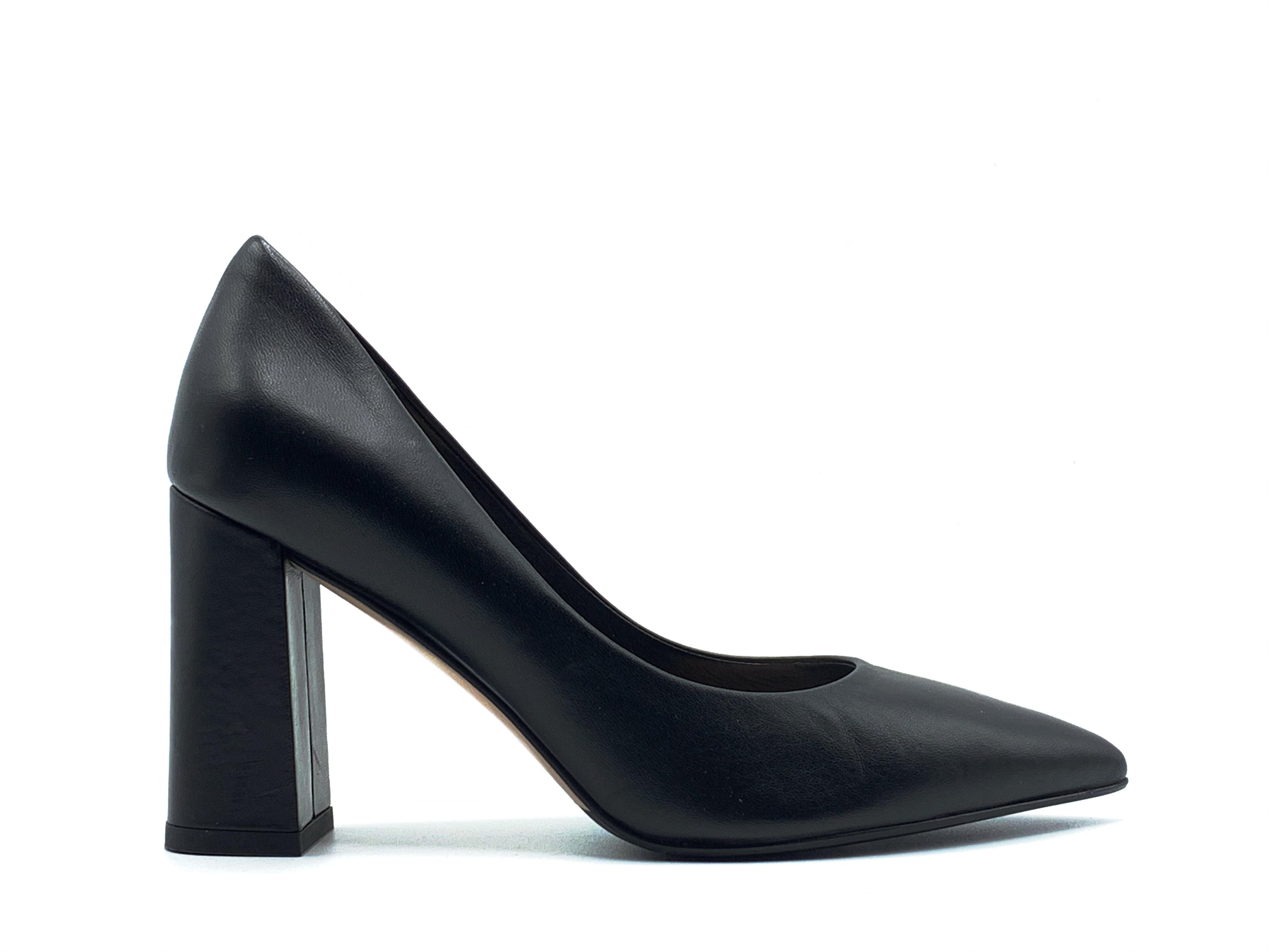 The Seller - S5823 (Black)