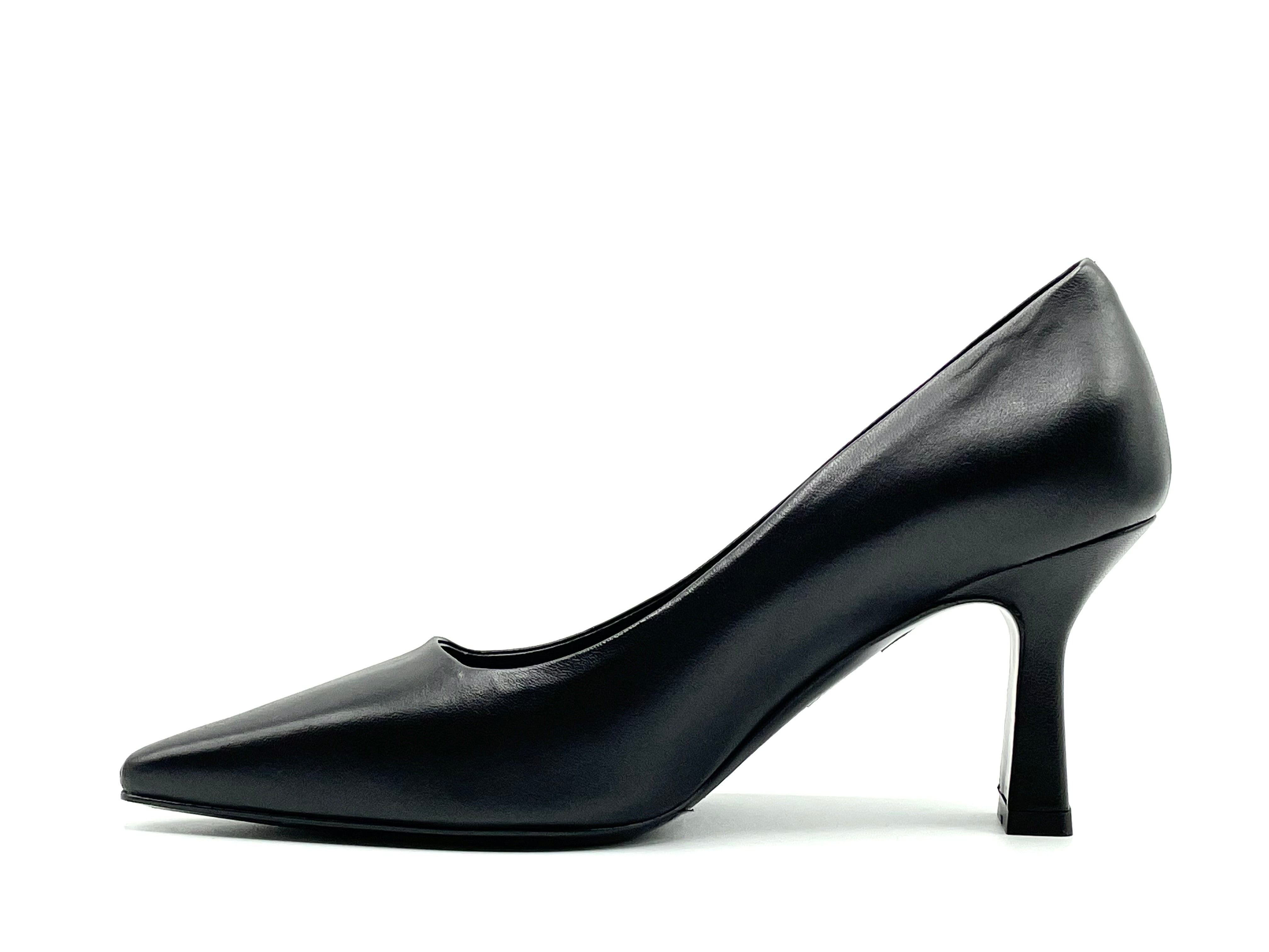 The Seller - S807 (Black)