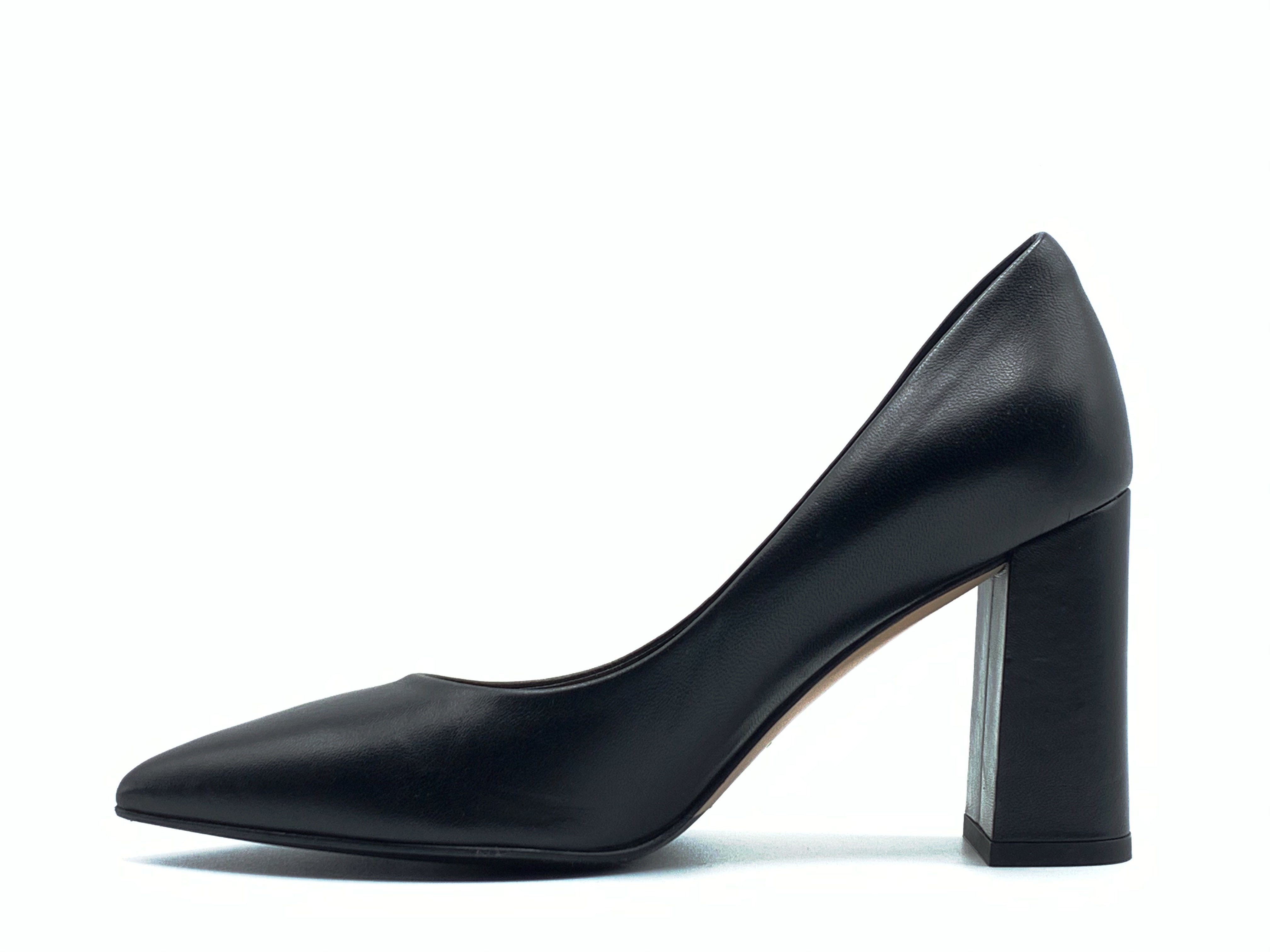 The Seller - S5823 (Black)