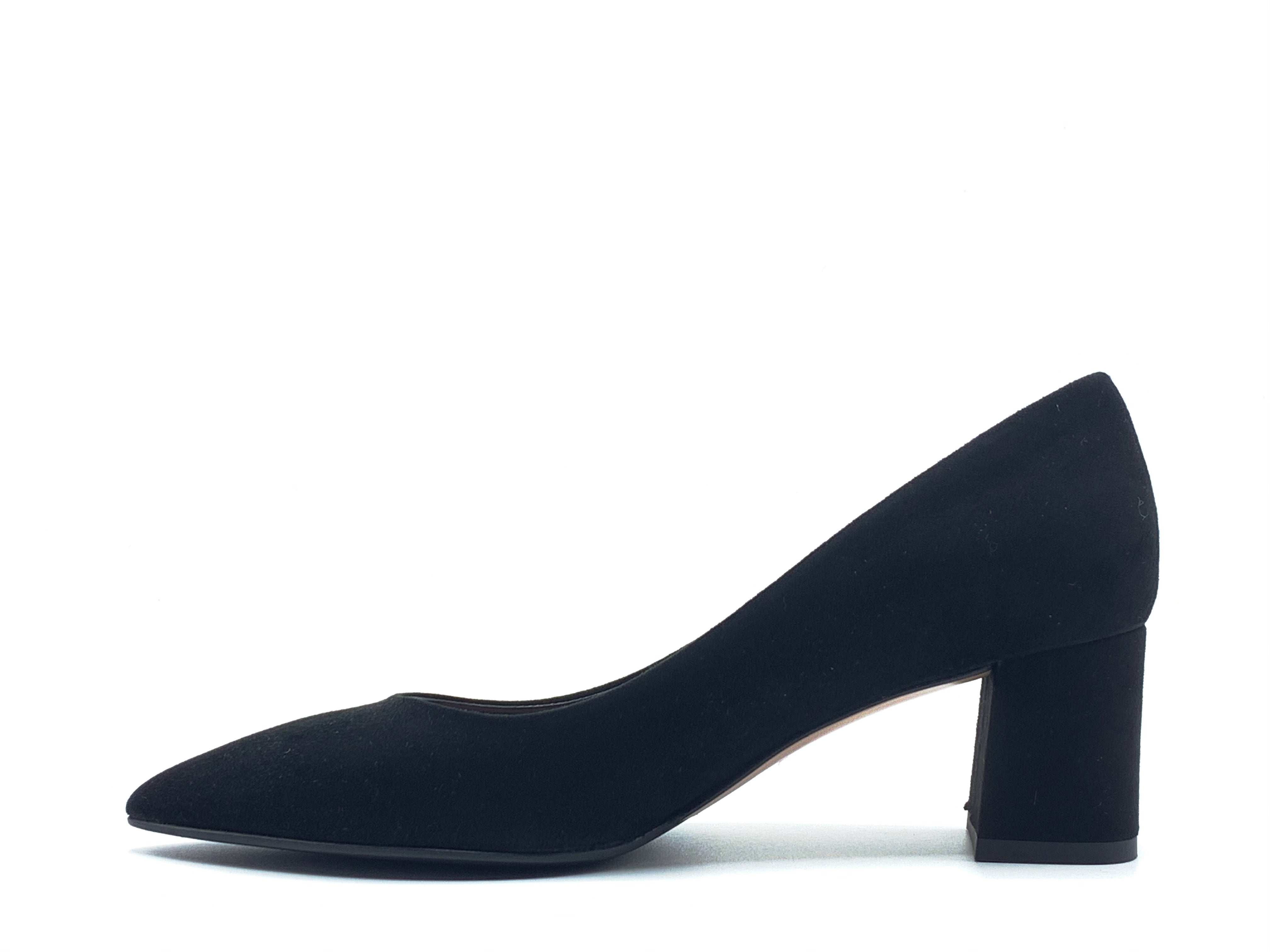 The Seller - S8002 (Black Suede)